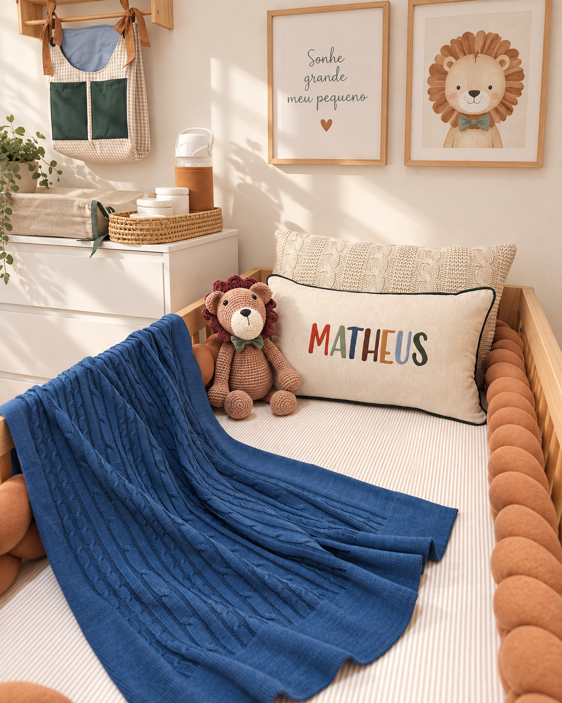 kit-berco-para-quarto-de-bebe-menino-vichy-verde-safari-leao
