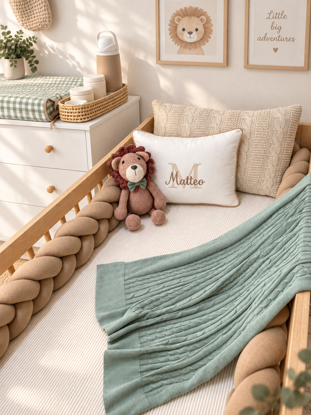 kit-berco-para-quarto-de-bebe-menino-personalizado-elegante-verde-bege